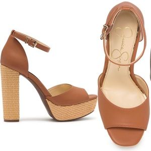 Jessica Simpson NWOT size 8. Pisila platform sandal.